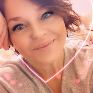 Meet your Posher, Brandi